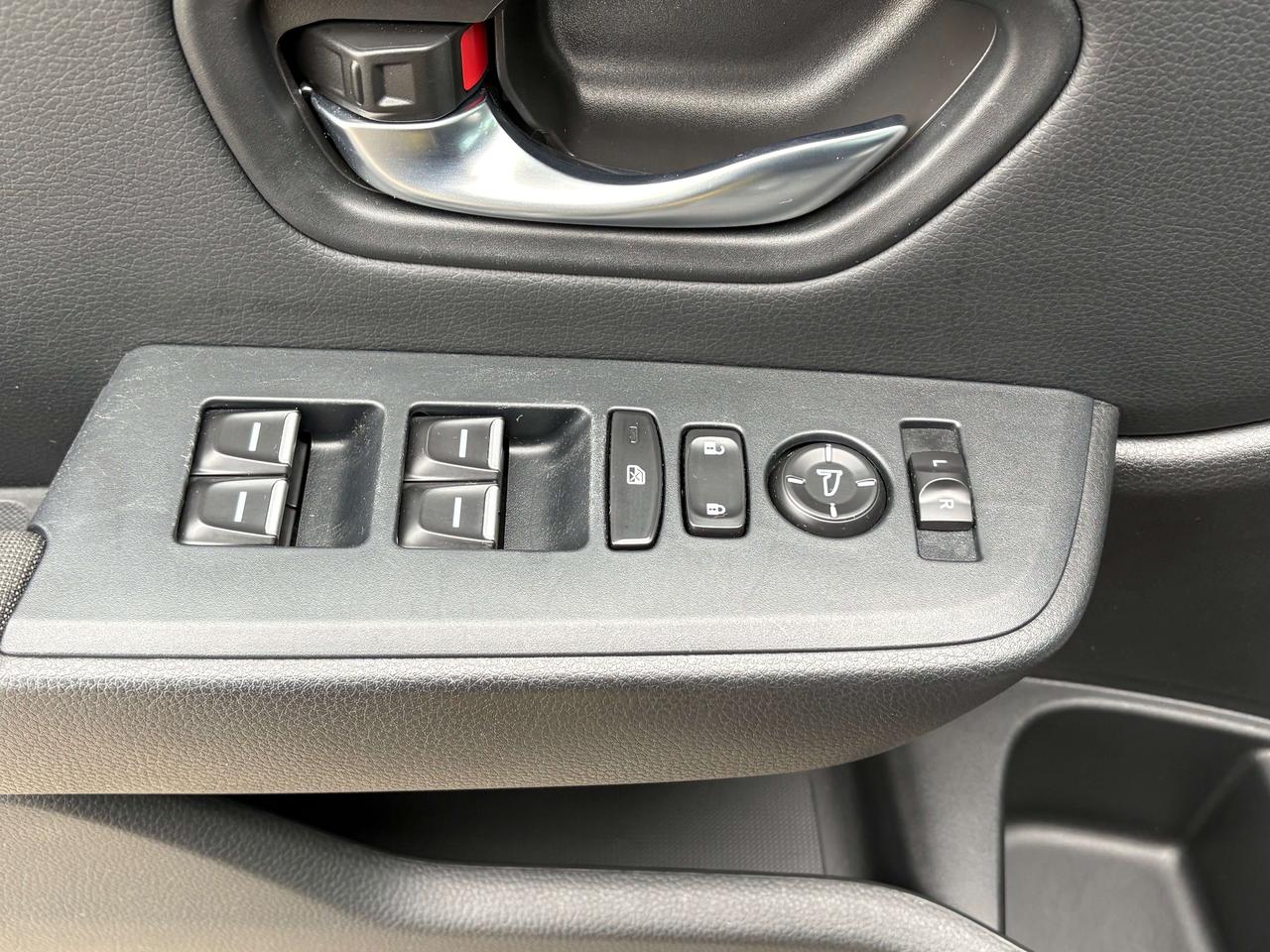 2025 Honda Pilot Sport AWD   Heated Seats & Steering Wheel Photo