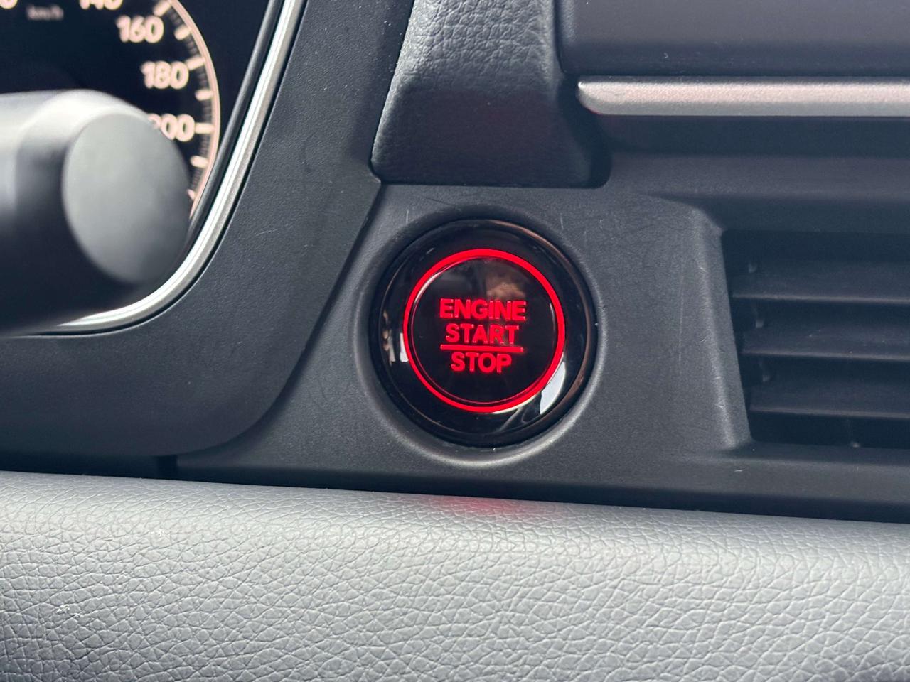 2025 Honda Pilot Sport AWD   Heated Seats & Steering Wheel Photo