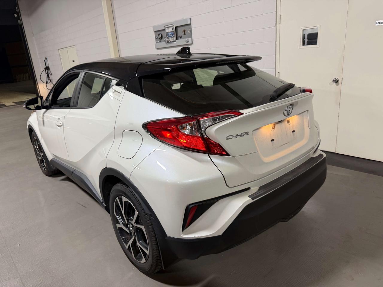 2019 Toyota C-HR XLE 4 CYL APPLE CAR PLAY SERVICED @ TOYOTA Photo