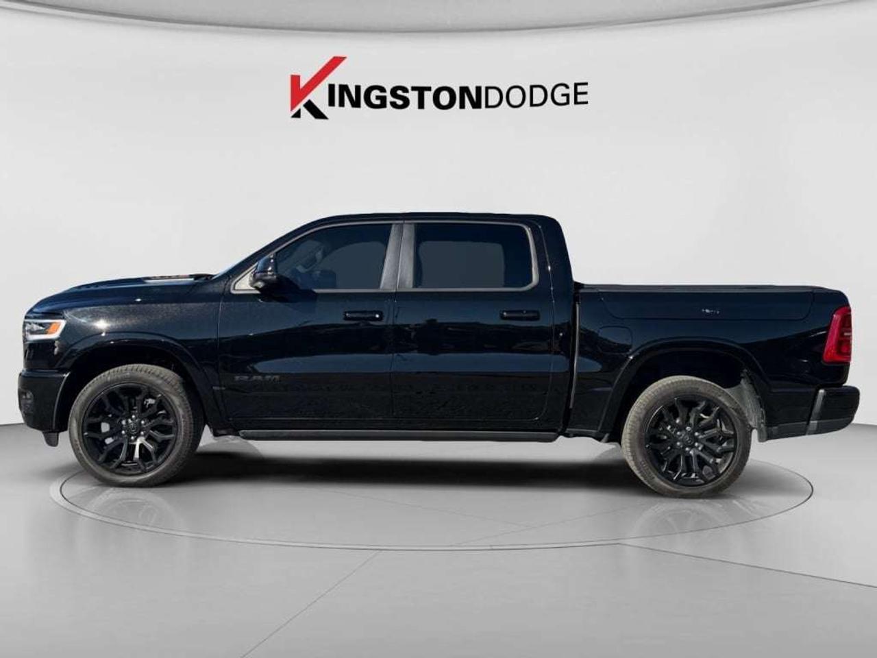 2025 RAM 1500 Limited 4WD Photo5