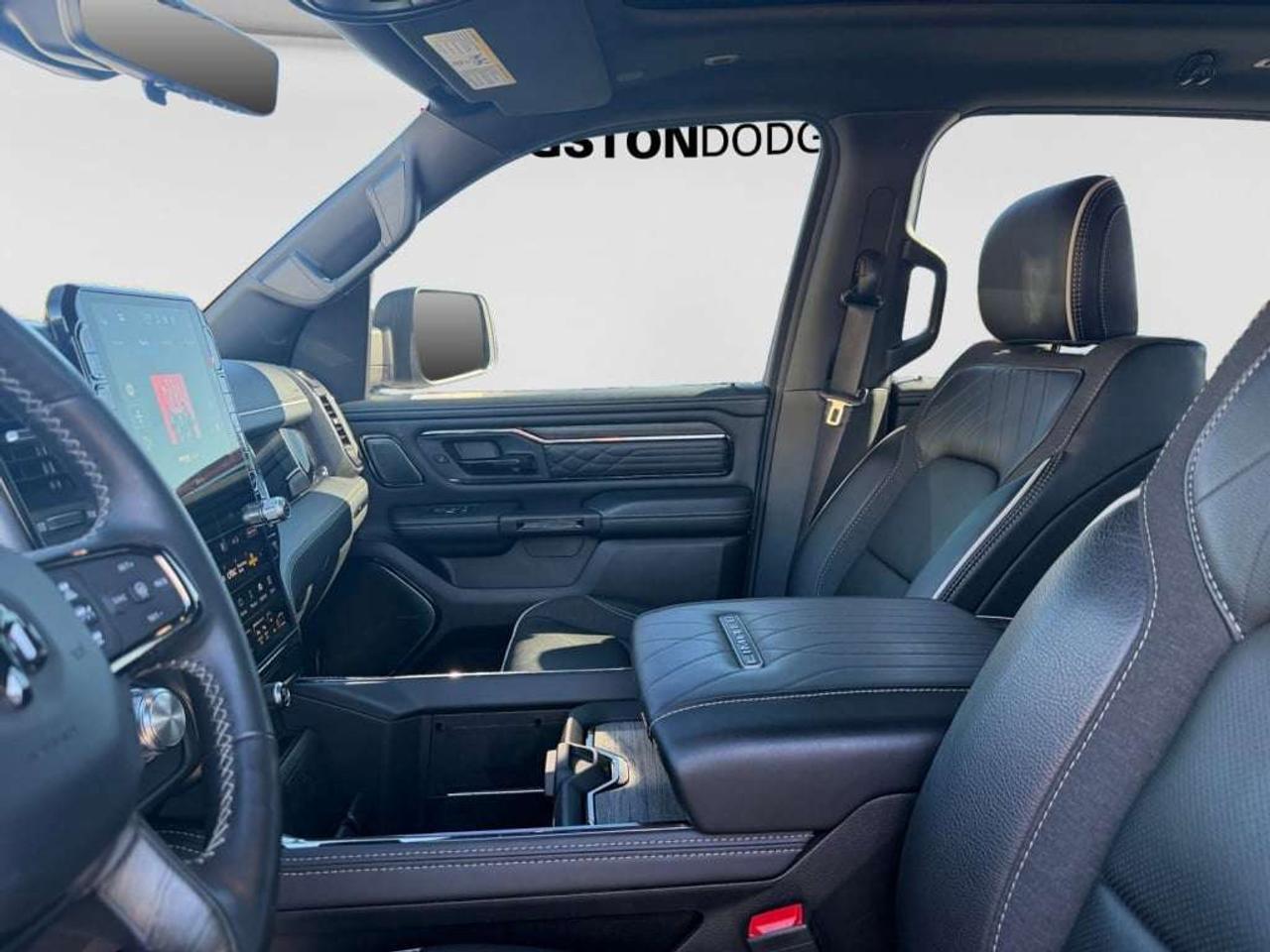 2025 RAM 1500 Limited 4WD Photo