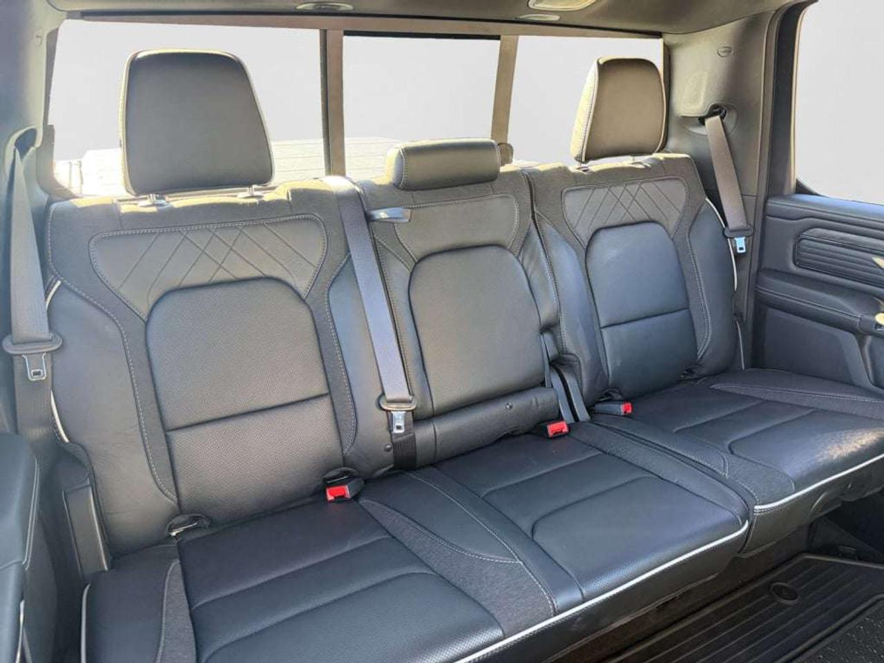 2025 RAM 1500 Limited 4WD Photo