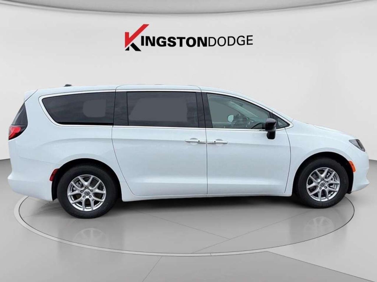 2024 Chrysler Grand Caravan SXT   Customer Shuttle Van Photo