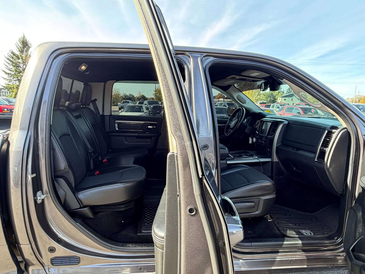 2014 RAM 1500 SPORT Photo