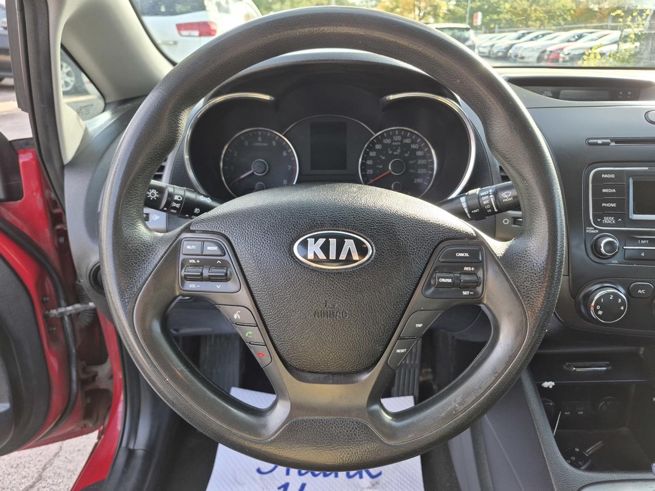 2015 Kia Forte LX Photo