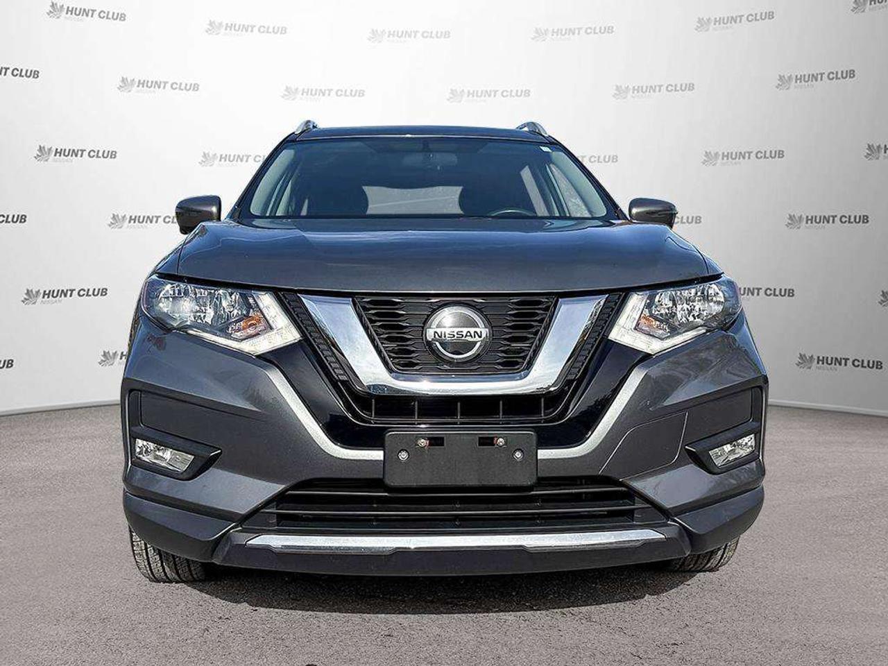 2018 Nissan Rogue SV AWD   Heated Seats   Android Auto   Apple Car Play Photo