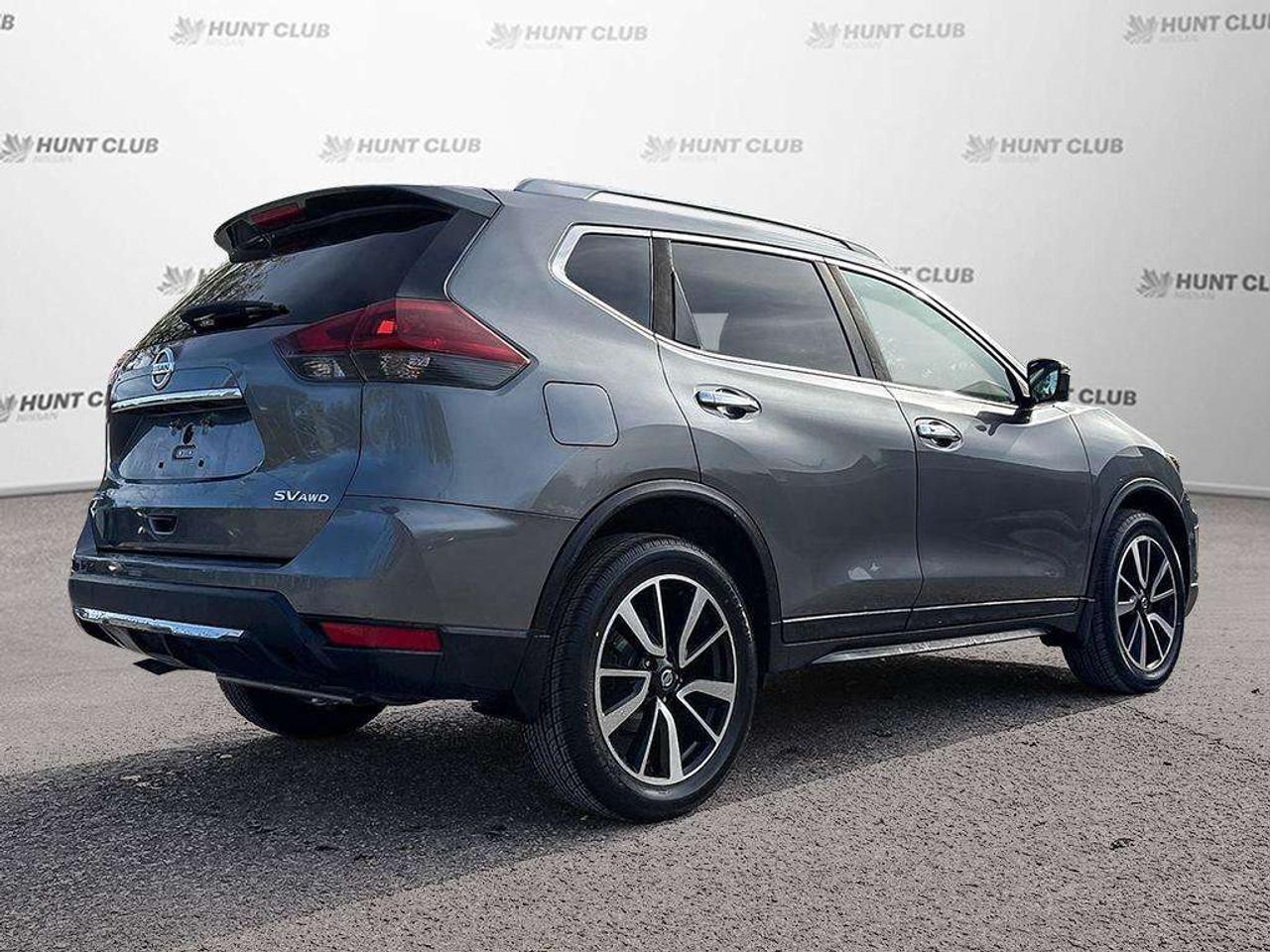 2018 Nissan Rogue SV AWD   Heated Seats   Android Auto   Apple Car Play Photo
