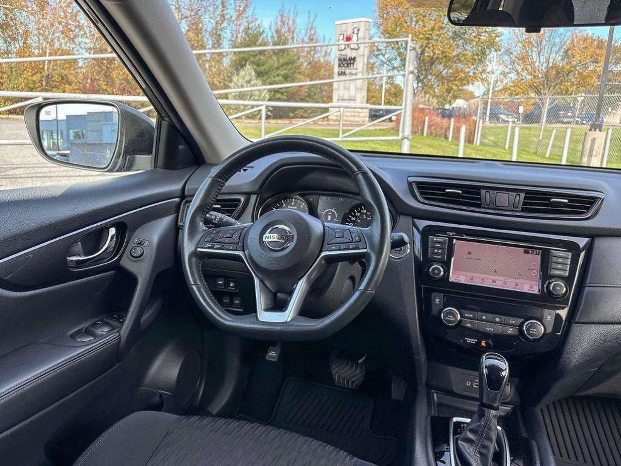 2018 Nissan Rogue SV AWD   Heated Seats   Android Auto   Apple Car Play Photo