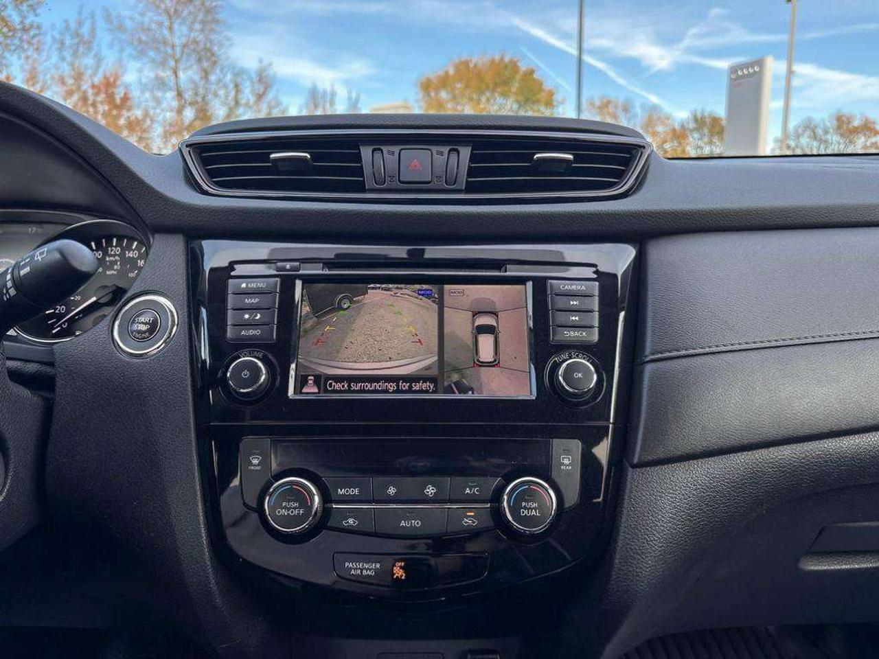 2018 Nissan Rogue SV AWD   Heated Seats   Android Auto   Apple Car Play Photo