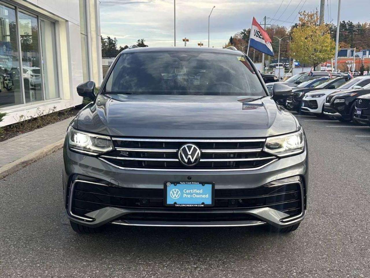 2022 Volkswagen Tiguan Highline R-line Photo