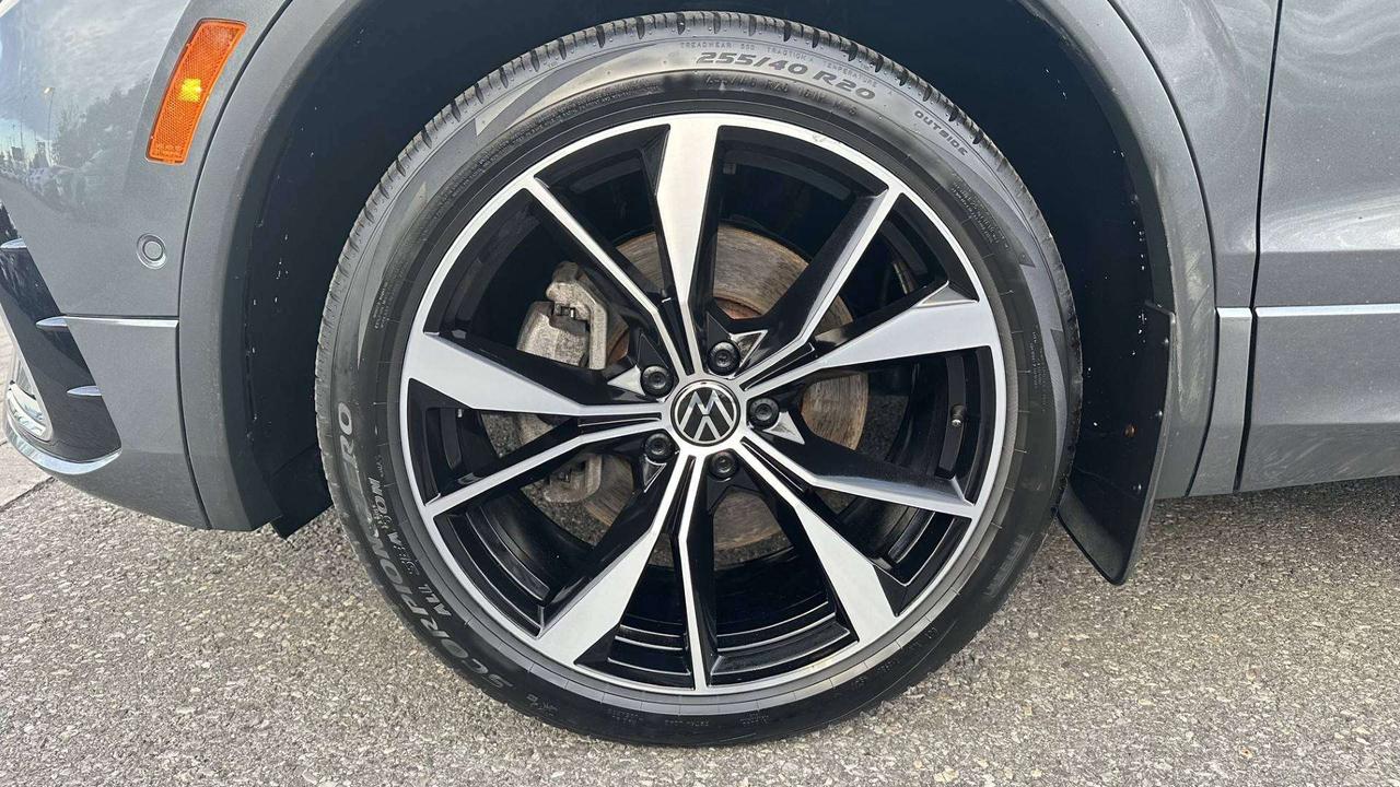 2022 Volkswagen Tiguan Highline R-line Photo