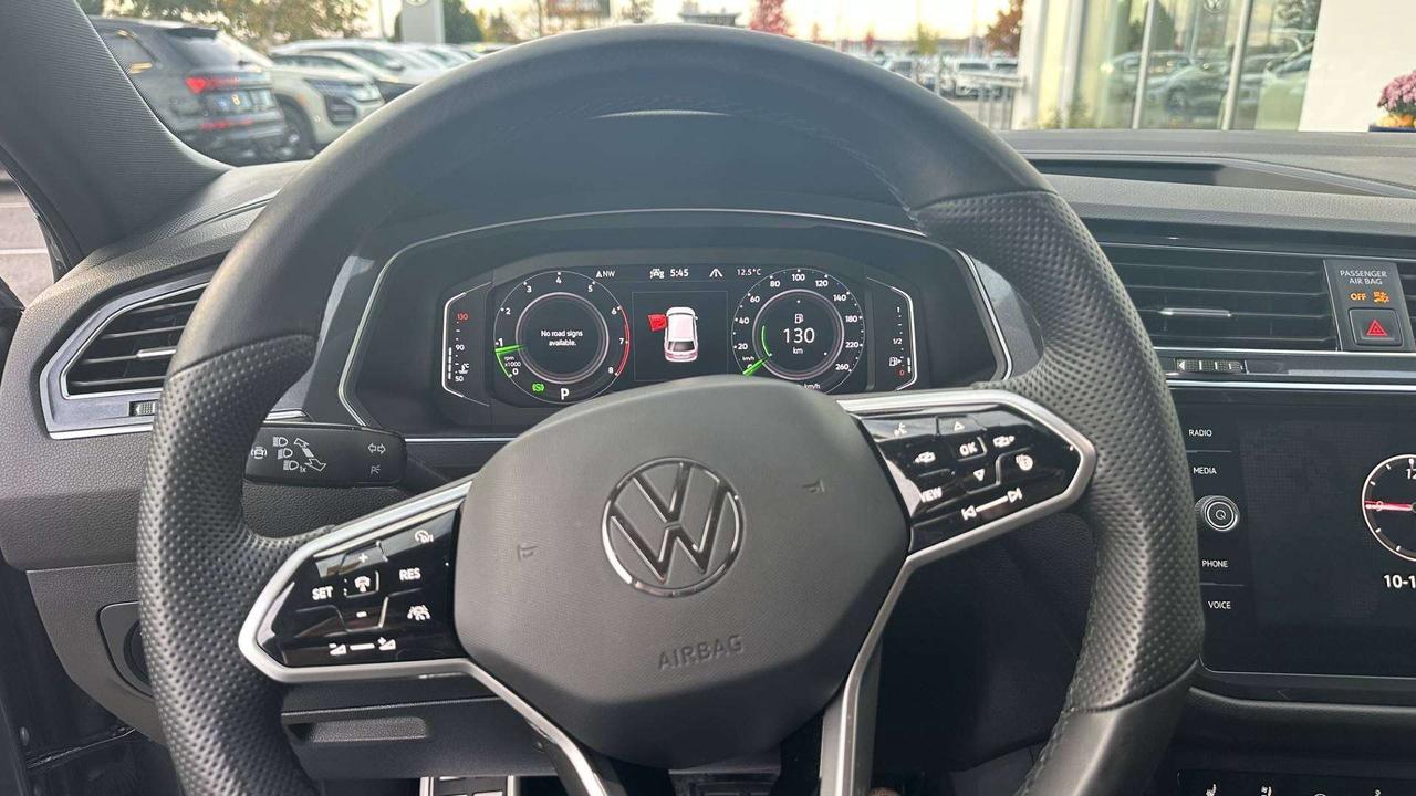 2022 Volkswagen Tiguan Highline R-line Photo