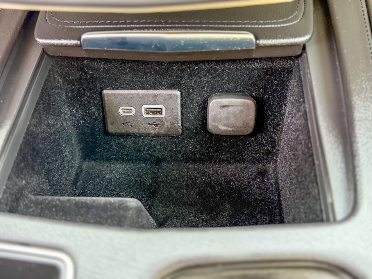 2021 Cadillac XT4 Luxury-350T/1 OWNER/ACC/CAMERA/REMOTE/LOW KM/2.0L Photo