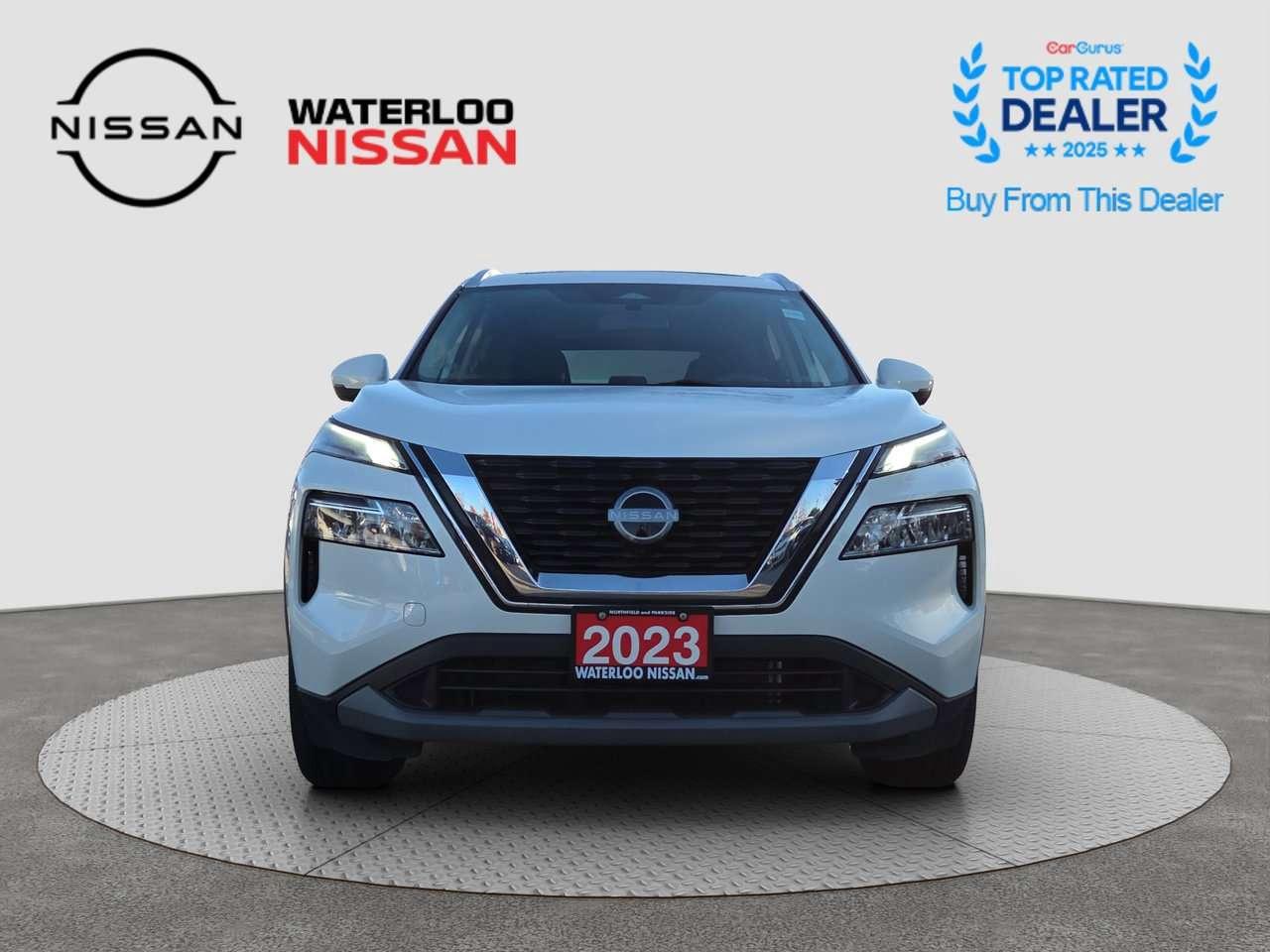 2023 Nissan Rogue SV MOONROOF Photo