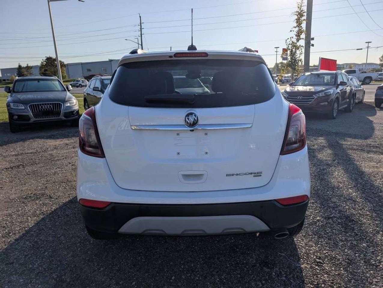 2019 Buick Encore Preferred AWD   CAMERA   HTD SEATS   CARPLAY&ANDROID Photo