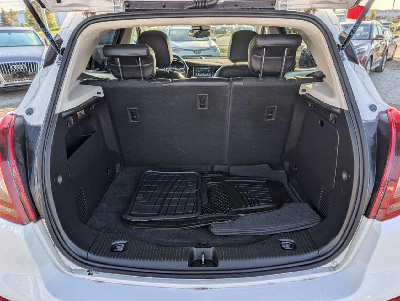 2019 Buick Encore Preferred AWD   CAMERA   HTD SEATS   CARPLAY&ANDROID Photo