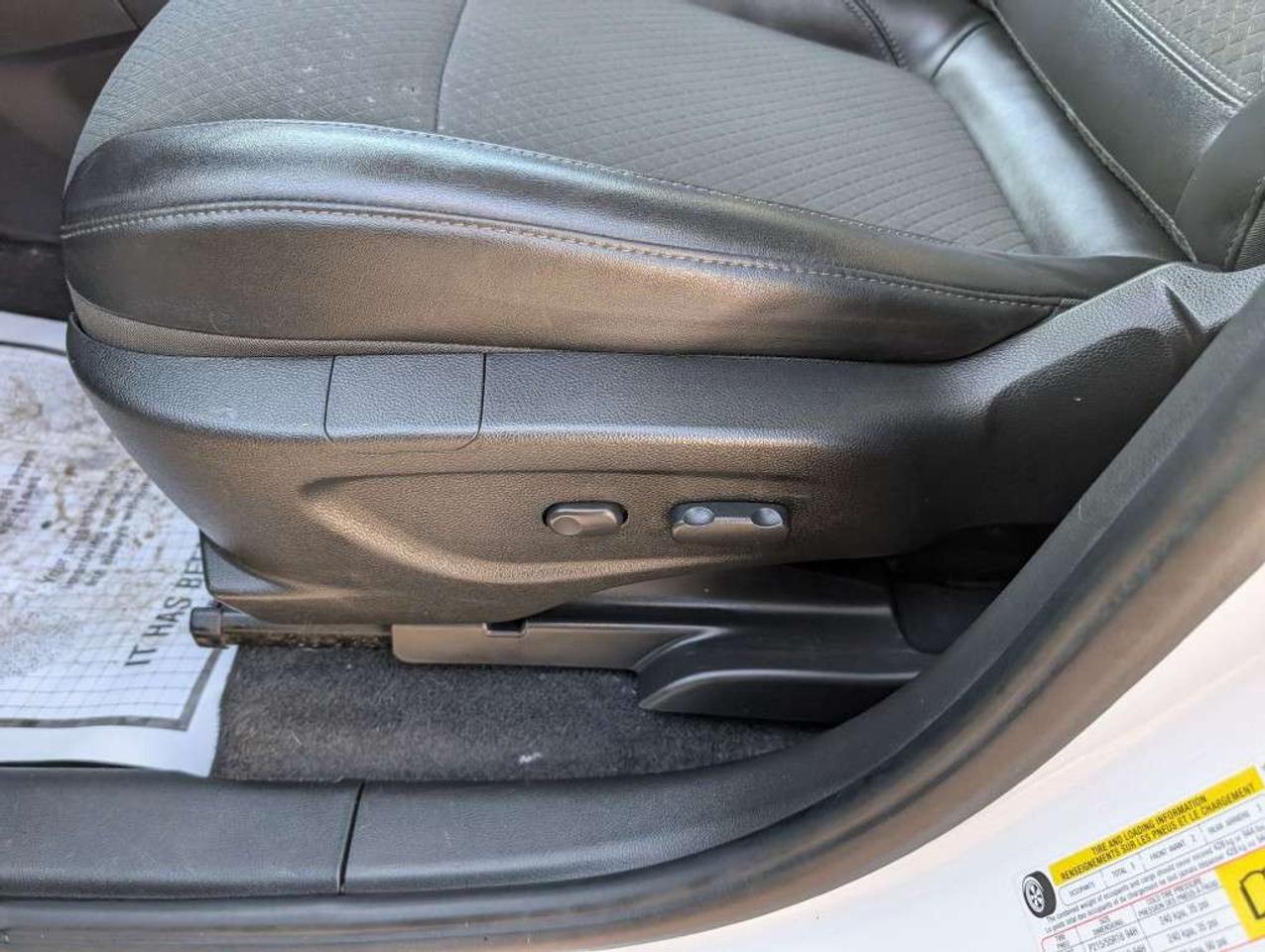 2019 Buick Encore Preferred AWD   CAMERA   HTD SEATS   CARPLAY&ANDROID Photo