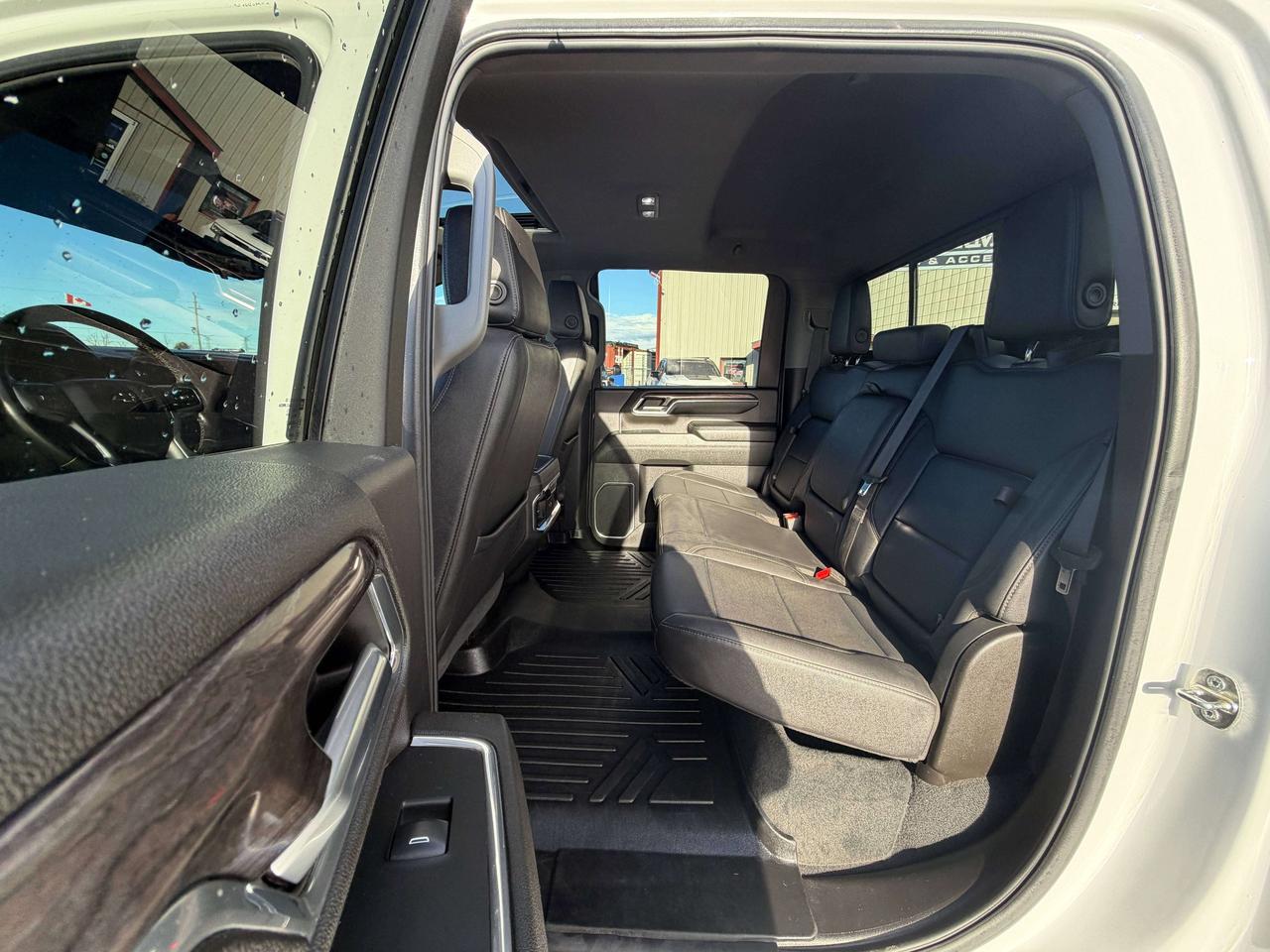 2024 Chevrolet Silverado 3500 LTZ Photo