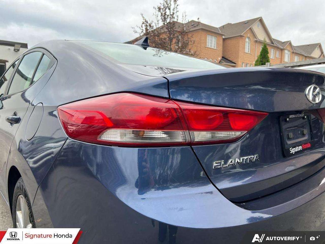 2017 Hyundai Elantra GL Photo