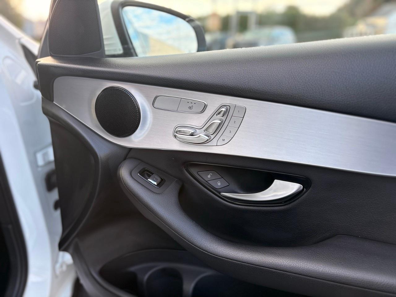 2020 Mercedes-Benz GLC GLC 300 4MATIC Coupe Photo