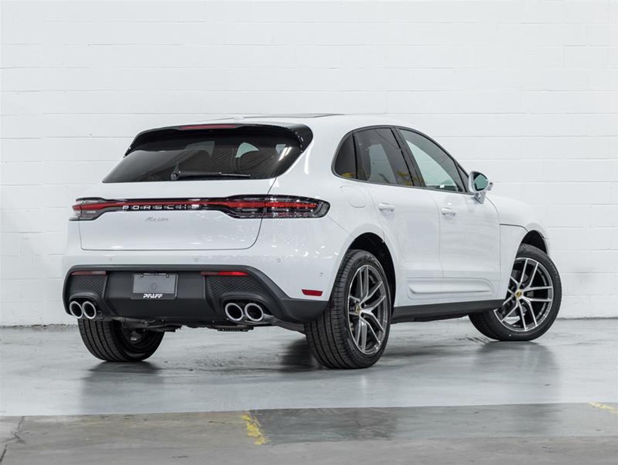 2026 Porsche Macan  Photo