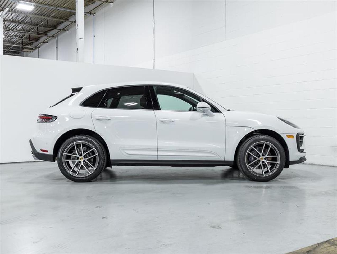 2026 Porsche Macan  Photo