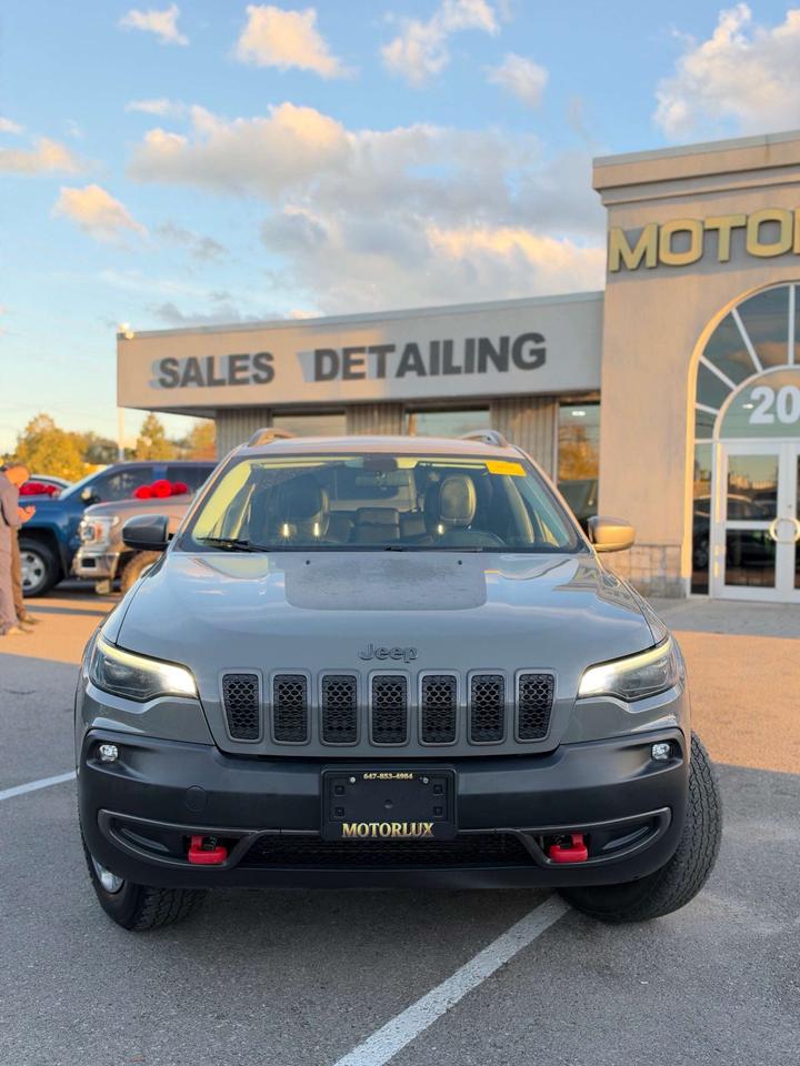 2019 Jeep Cherokee Trailhawk 4X4 Photo2