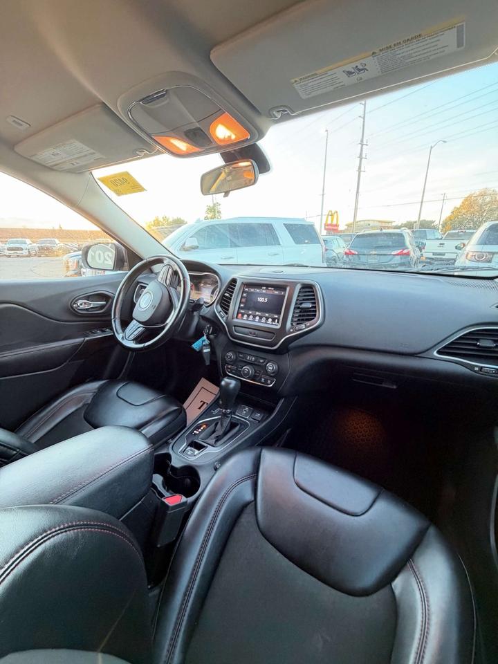 2019 Jeep Cherokee Trailhawk 4X4 Photo
