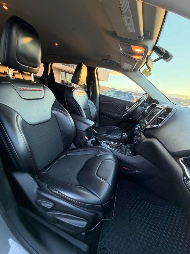 2019 Jeep Cherokee Trailhawk 4X4 Photo