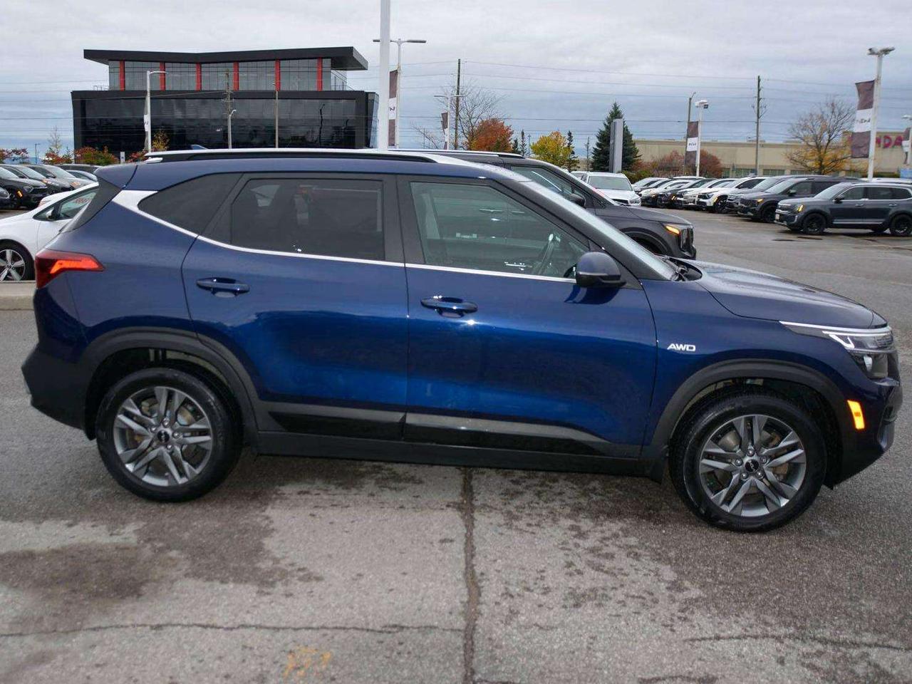 2023 Kia Seltos EX Photo