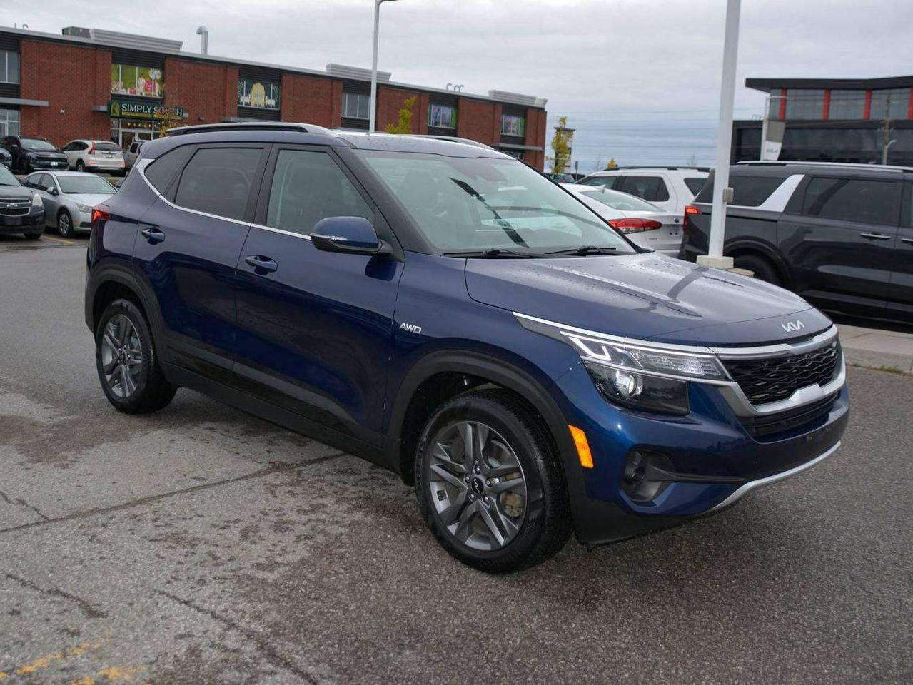 2023 Kia Seltos EX Photo