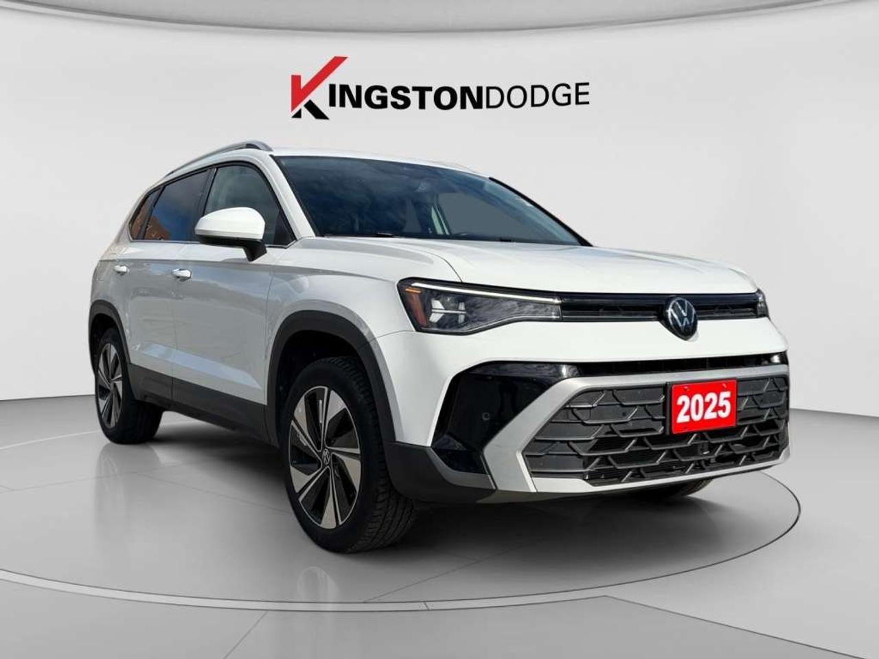 2025 Volkswagen Taos COMFORTLINE AWD Photo