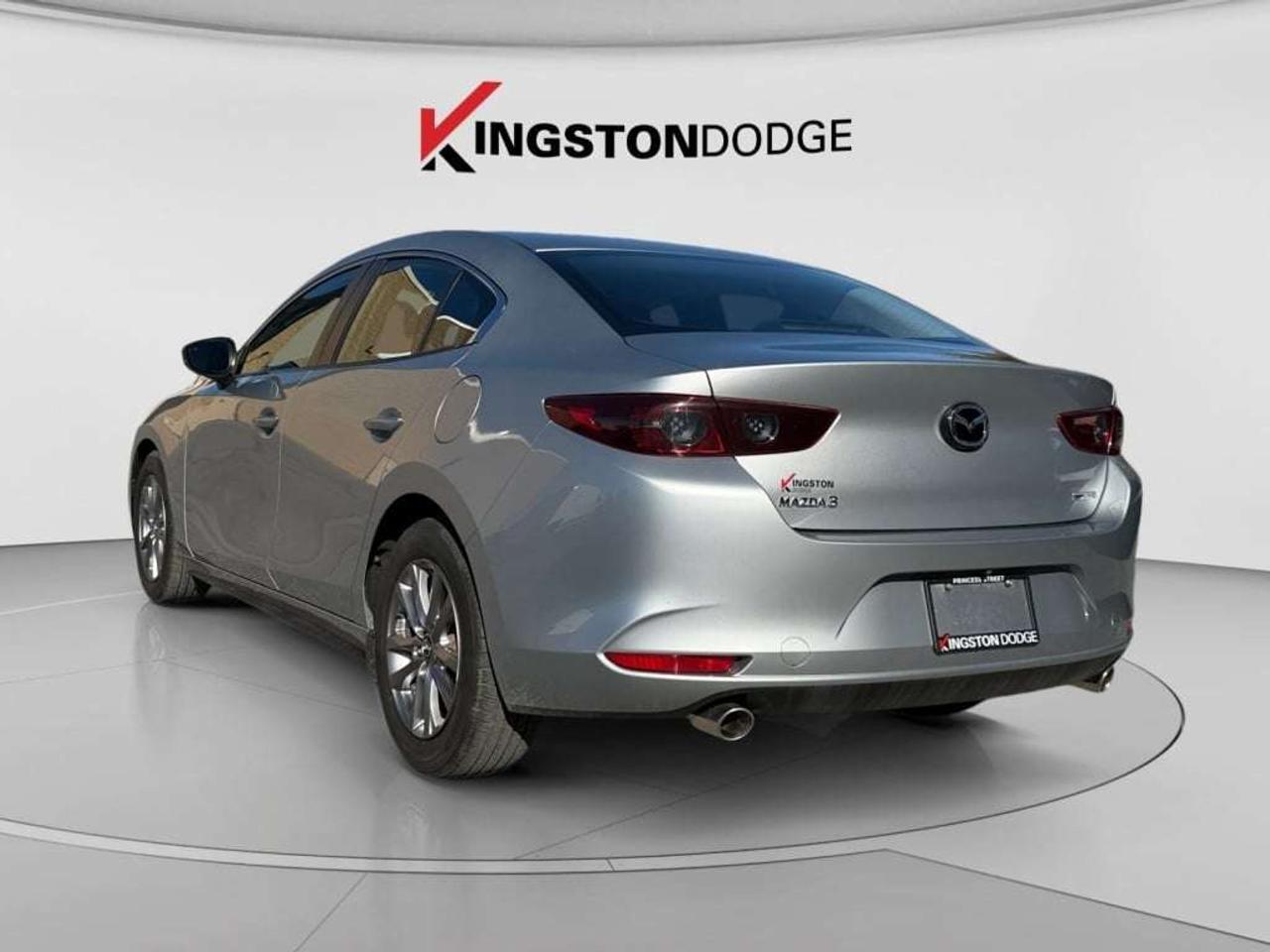 2019 Mazda 3 GS Photo1