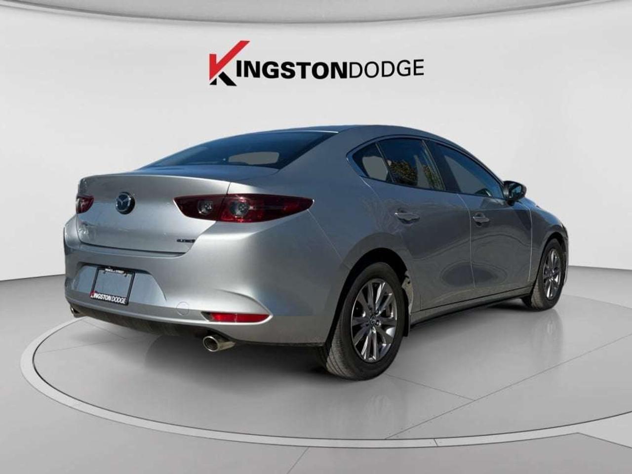 2019 Mazda 3 GS Photo3