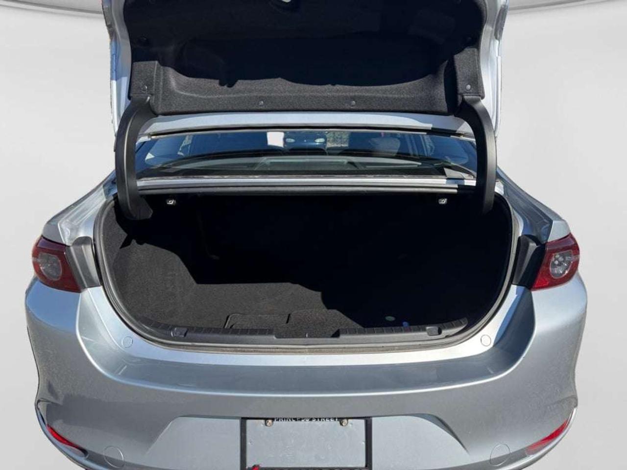 2019 Mazda 3 GS Photo