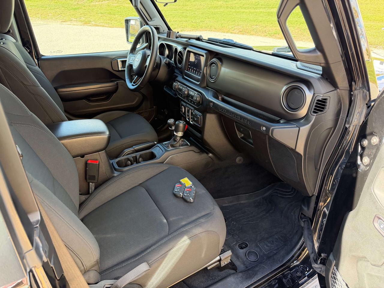 2019 Jeep Wrangler Sport S 3.6L Automatic Clean Carfax Service Record Photo