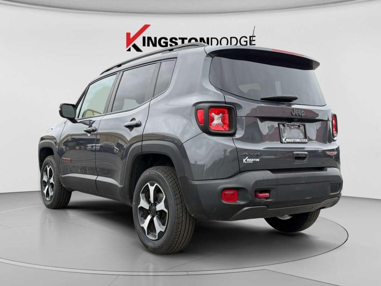 2022 Jeep Renegade Trailhawk 4WD Photo