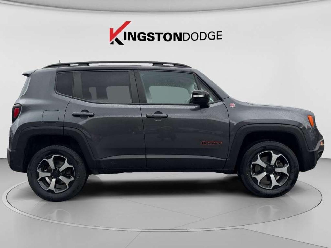 2022 Jeep Renegade Trailhawk 4WD Photo