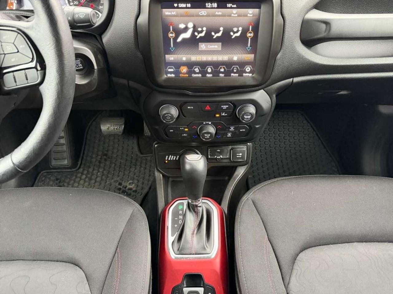 2022 Jeep Renegade Trailhawk 4WD Photo