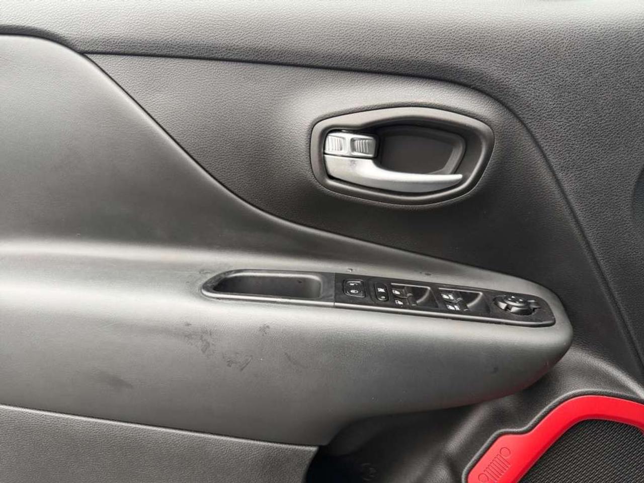 2022 Jeep Renegade Trailhawk 4WD Photo