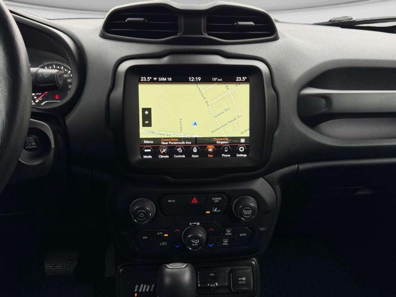 2022 Jeep Renegade Trailhawk 4WD Photo