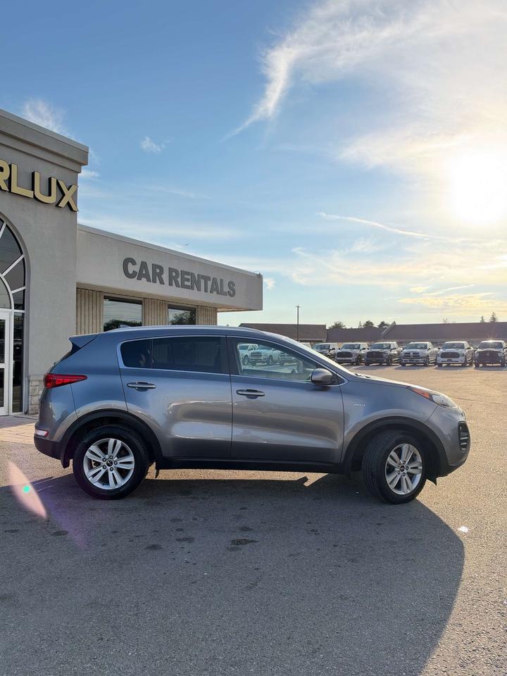 2017 Kia Sportage AWD 4DR LX Photo