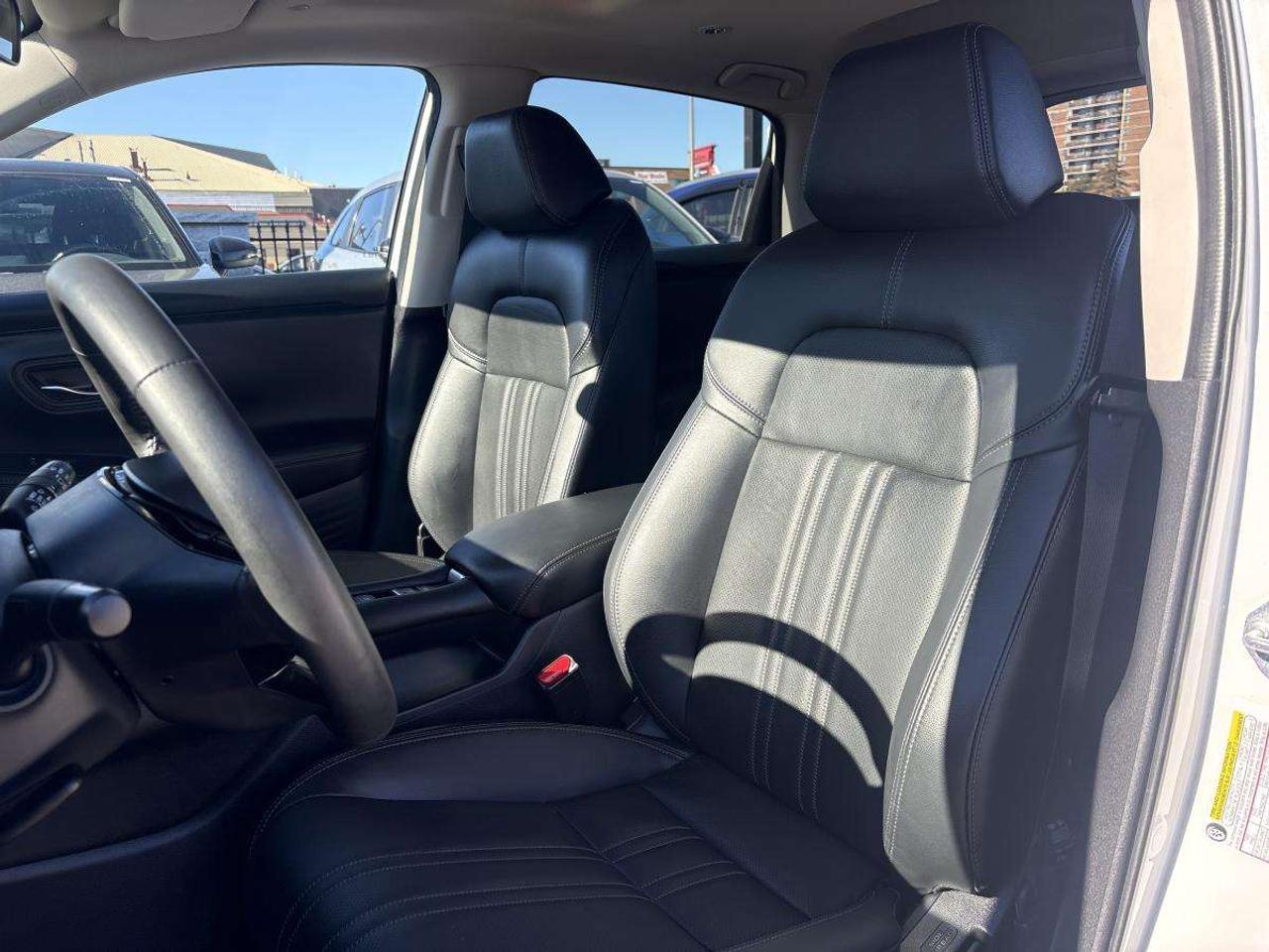 2025 Honda HR-V Ex-L Navi Honda Certified 7YRS/160K Warranty Photo