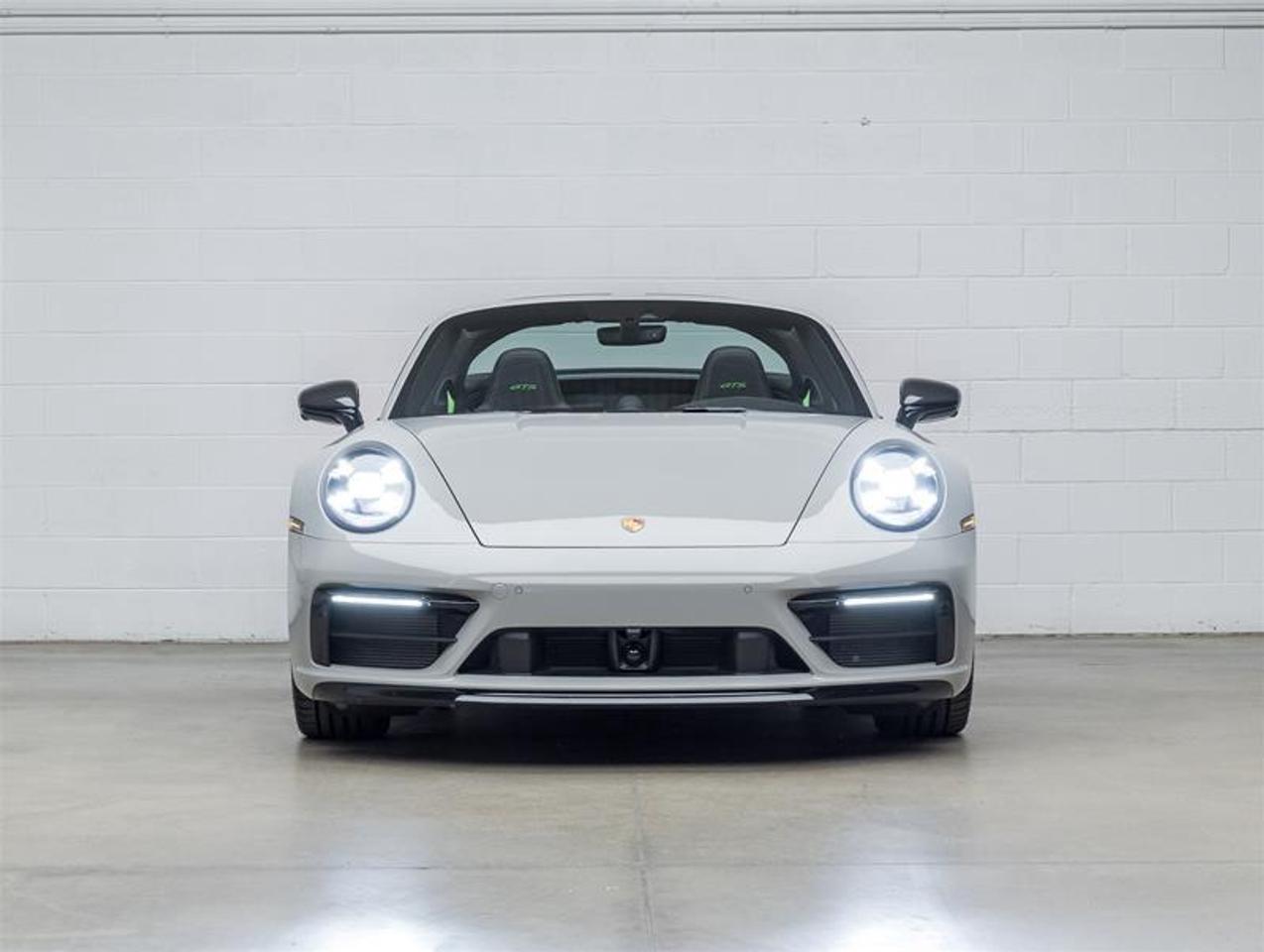 2023 Porsche 911  Photo