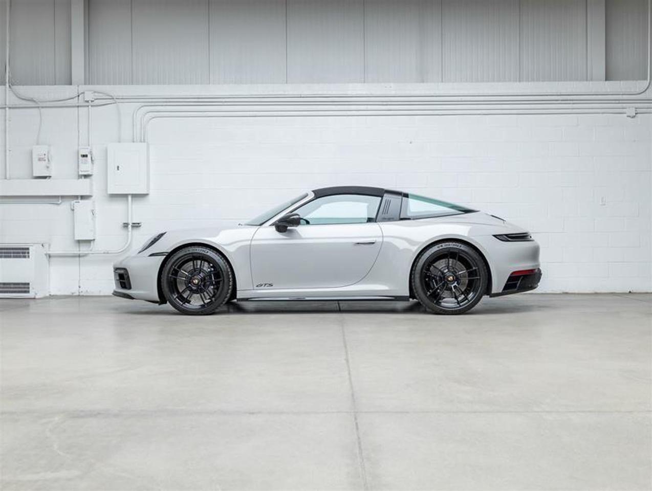 2023 Porsche 911  Photo