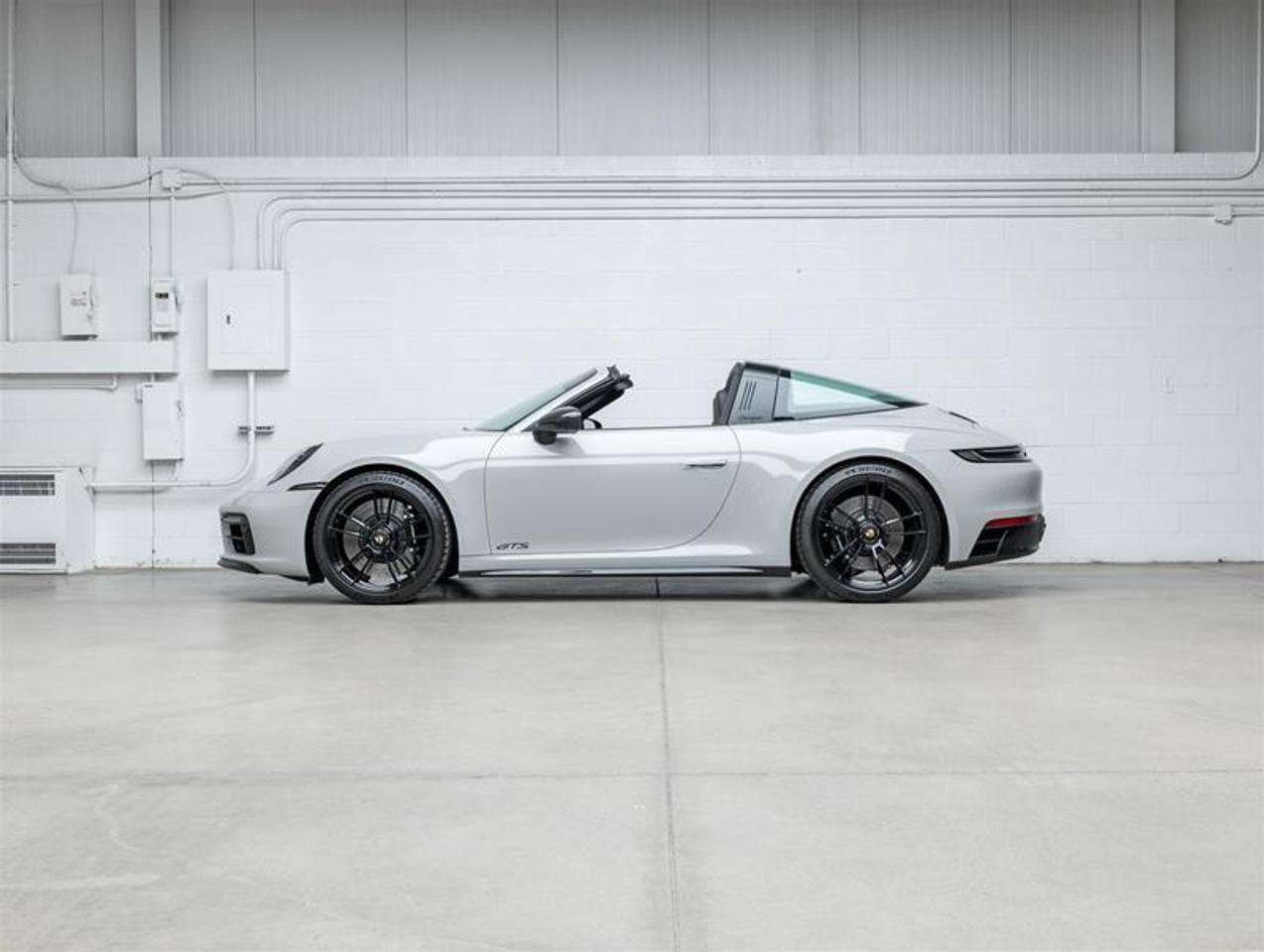 2023 Porsche 911  Photo
