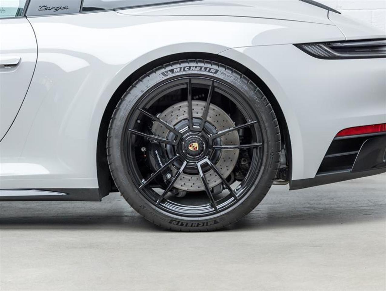 2023 Porsche 911  Photo