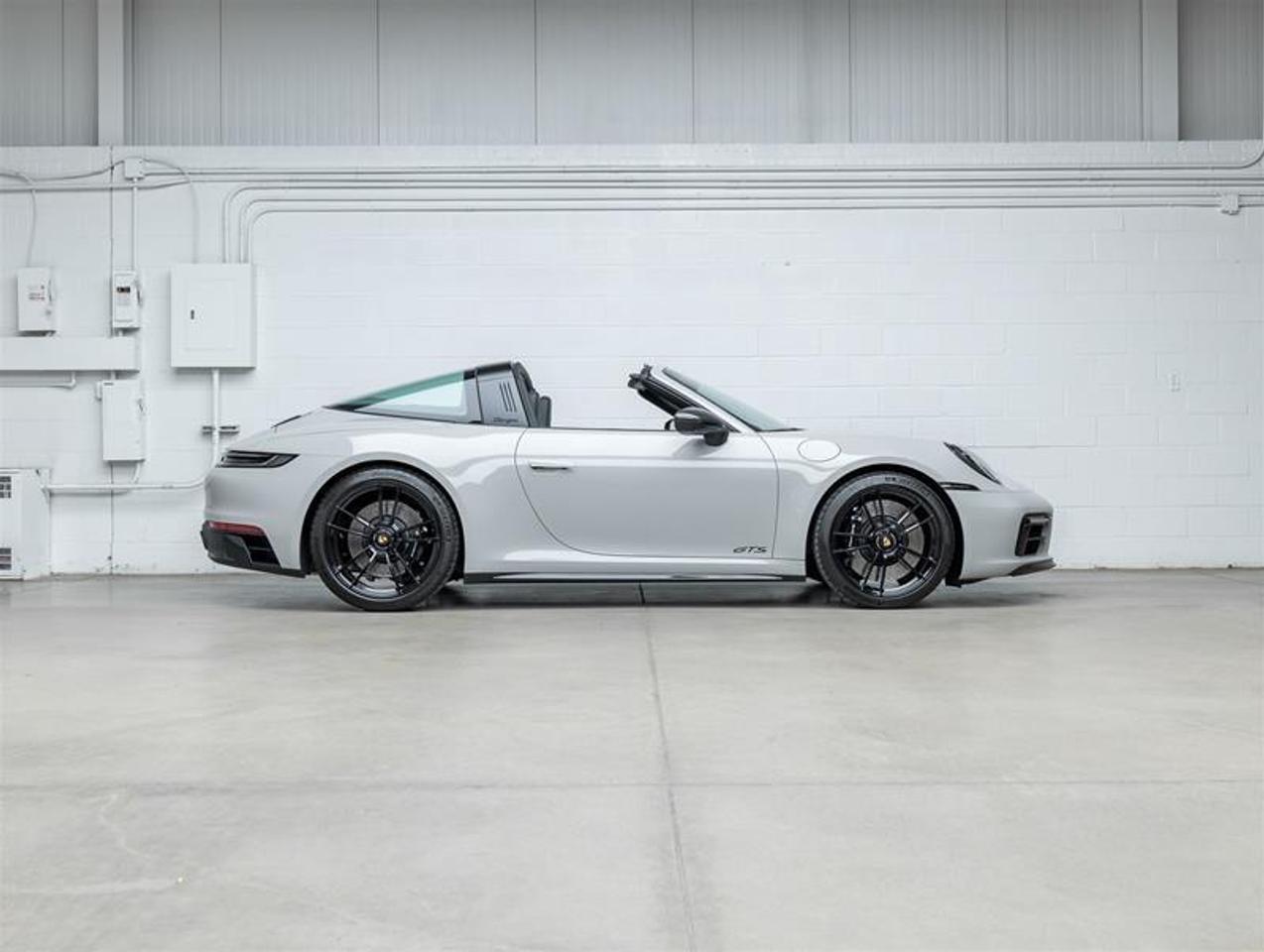 2023 Porsche 911  Photo