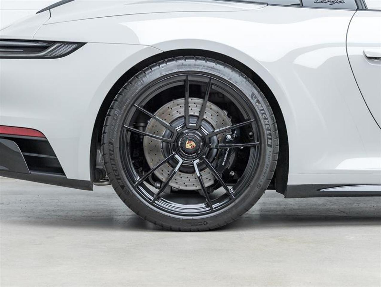 2023 Porsche 911  Photo