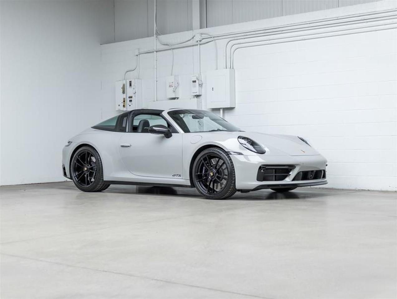 2023 Porsche 911  Photo
